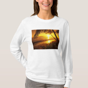 USA, Hawaii, Maui, Färgrik solnedgång i en 2 T Shirt