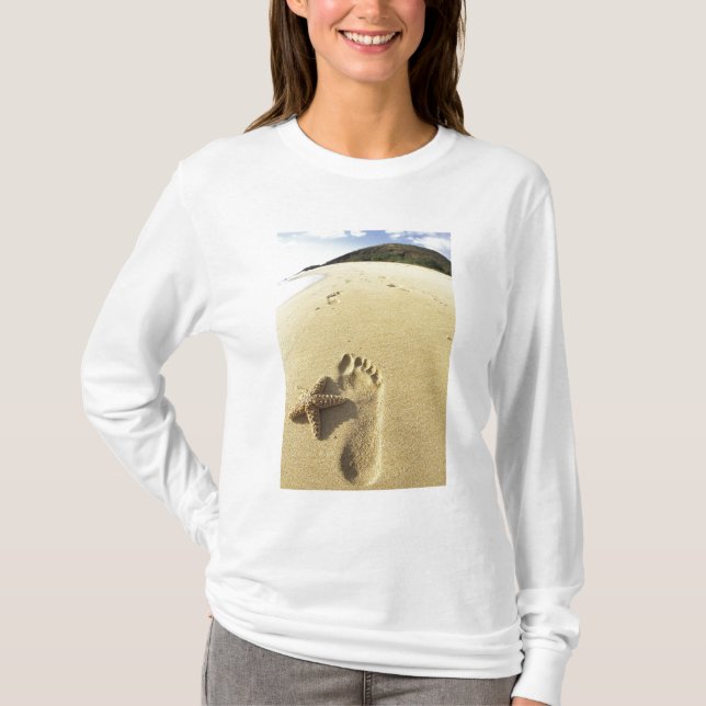 USA, Hawaii, Maui, Makena Beach, Footprint och Tee (Framsida)