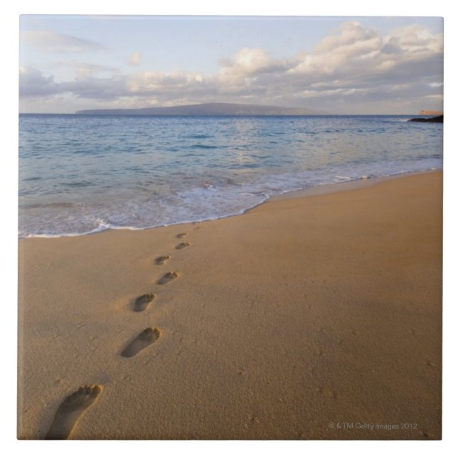 USA Hawaii, Maui, Wailea, fotspår på strand 2 Kakelplatta (Framsidan)