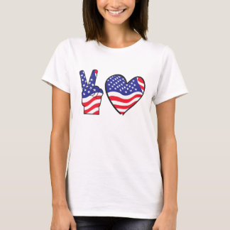 USA Heart i en Flagga Tee Shirt