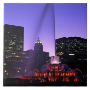 USA, IL, Chicago. Buckingham Fontän i Grant Kakelplatta