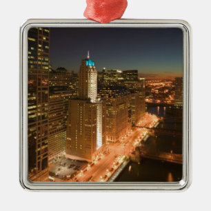 USA, Illinois, Chicago: Loop: Byggnad Julgransprydnad Metall