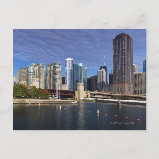 USA, Illinois, Chicago skyline över floden Vykort (Framsida)