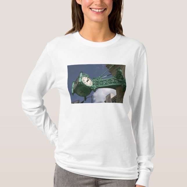 USA, Illinois, Chicago: The Loop: North State Tee Shirt (Framsida)