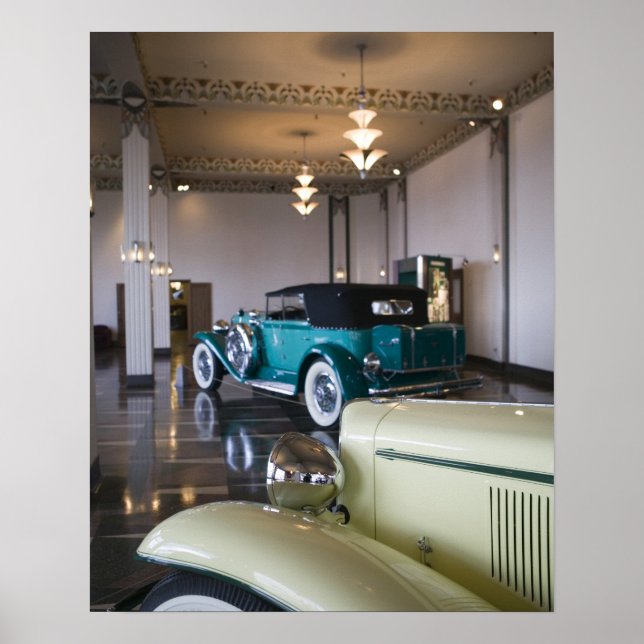 USA, Indiana, Auburn: Auburn, Cord, Duesenberg 8 Poster (Framsidan)