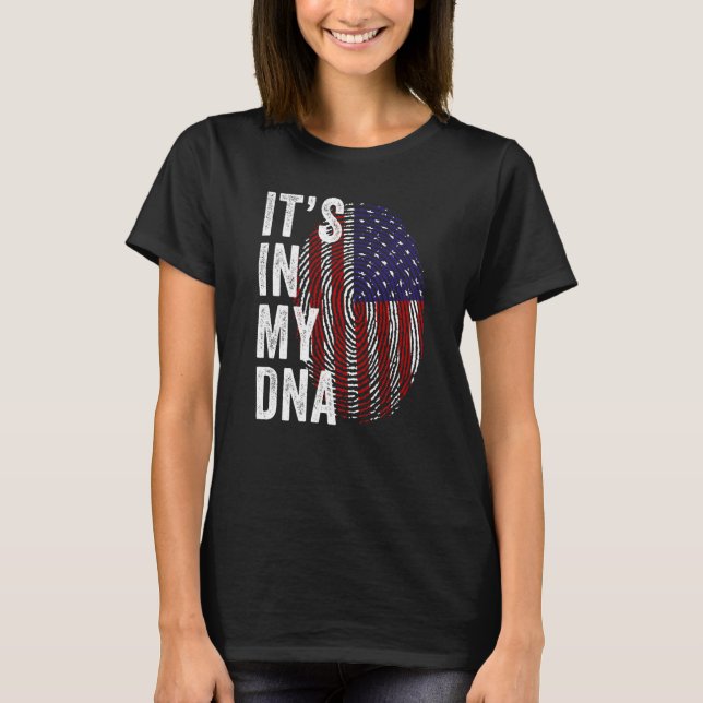 USA It's In My DNA Cute American Fingerprint Ameri T Shirt (Framsida)