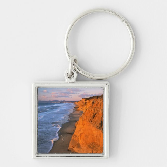 USA, Kalifornien, Cliffs at Pescadero State Beach Fyrkantig Silverfärgad Nyckelring (Framsidan)