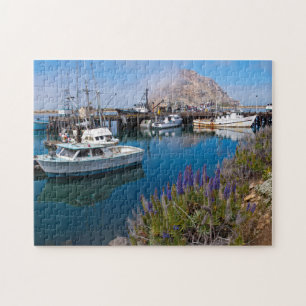USA, Kalifornien. Förtöjda båtar vid Morro Bay Pussel