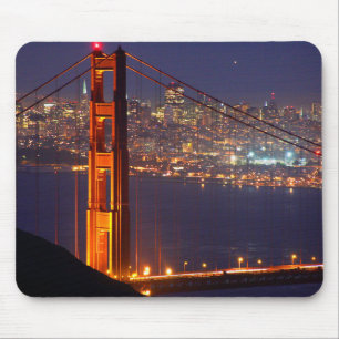 USA, Kalifornien. Golden Gate-bron nattetid Musmatta