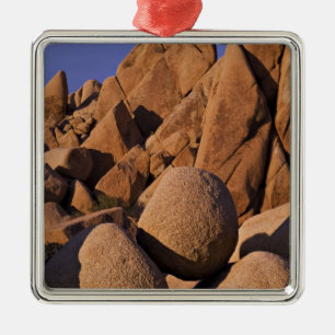 USA, Kalifornien, Joshua Tree National Park. Julgransprydnad Metall