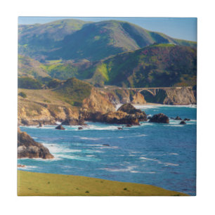USA, Kalifornien. Panorama över Big Sur med Bixby Kakelplatta