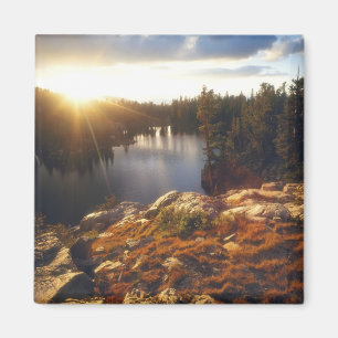 USA, Kalifornien, Sierra Nevada-bergen. Solnedgång Magnet