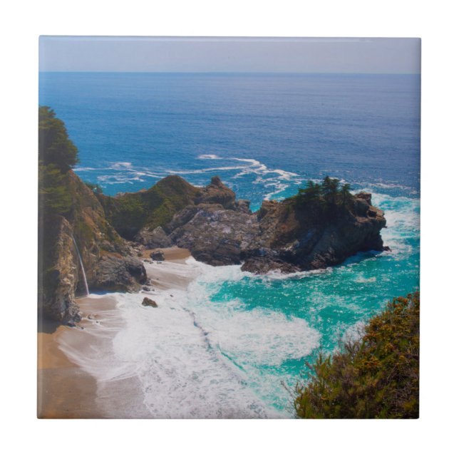 USA, Kalifornien. Utsikt över Mcway Falls Kakelplatta (Framsidan)