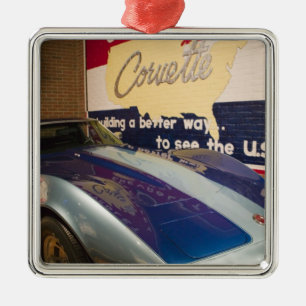USA, Kentucky, Bowling Green: National Corvette 2 Julgransprydnad Metall