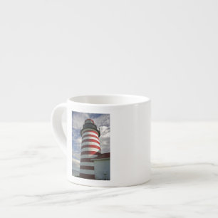 USA, Maine, Lubec. West Quoddy Head fyr Espressomugg