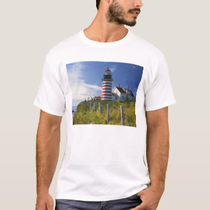 USA, Maine, Lubec. West Quoddy Head fyr Tee Shirt