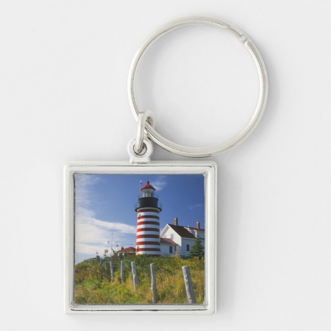 USA, Maine, Lubec. West Quoddy Head Lighthouse Fyrkantig Silverfärgad Nyckelring (Framsidan)