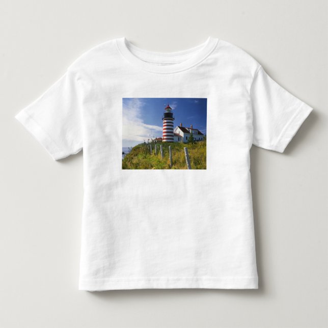 USA, Maine, Lubec. West Quoddy Head Lighthouse Tee Shirt (Framsida)