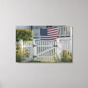 USA, Massachusettes, Gloucester: Patriotiskt stake Canvastryck