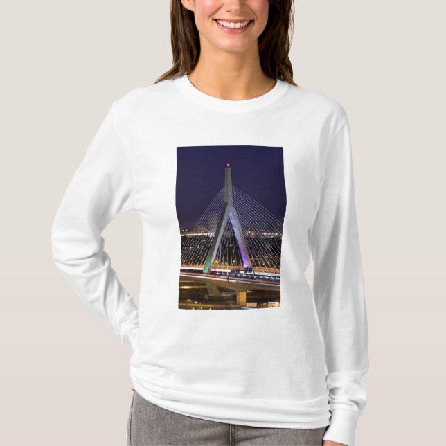 USA, Massachusetts, Boston. Leonard Zakim T Shirt (Framsida)