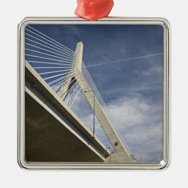 USA, Massachusetts, Boston. Zakim-bron. Julgransprydnad Metall (Framsidan)