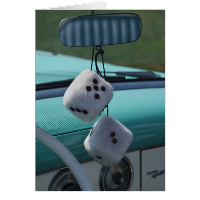 USA, Massachusetts, Gloucester. Fuzzy Dice i en Hälsningskort (Framsidan)