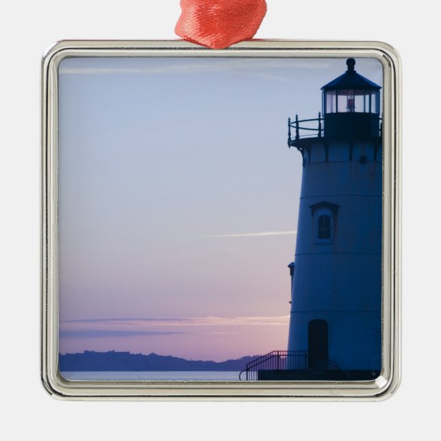 USA, MASSACHUSETTS, Martha's Vineyard: 2 Julgransprydnad Metall (Framsidan)