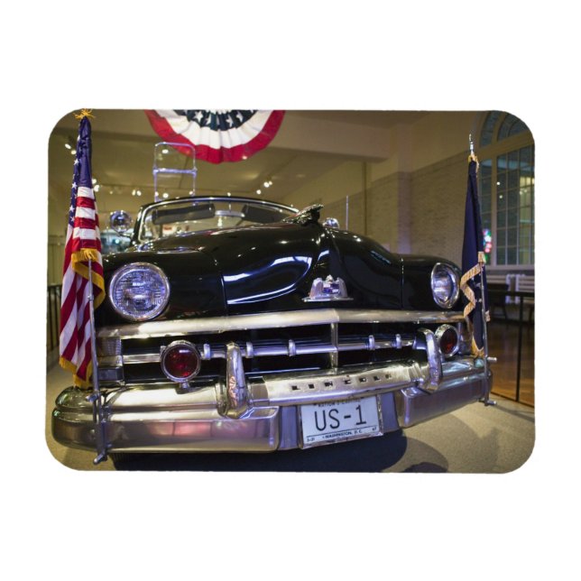 USA, Michigan, Dearborn: The Henry Ford Museum, 2 Magnet (Horisontell)