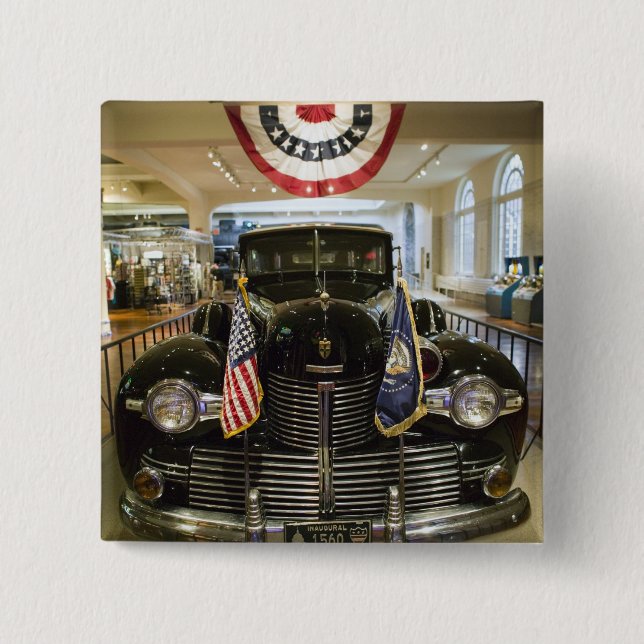 USA, Michigan, Dearborn: The Henry Ford Museum, Knapp (Framsida)