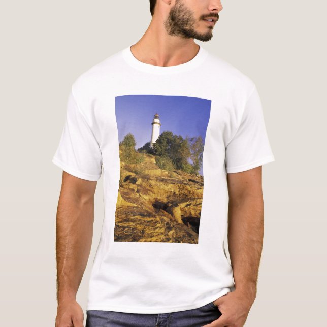 USA, Michigan, Lake Huron. Pointe Aux Barques T Shirt (Framsida)