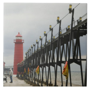 USA, Michigan, Lake Michigans strand, Grand Haven: Kakelplatta