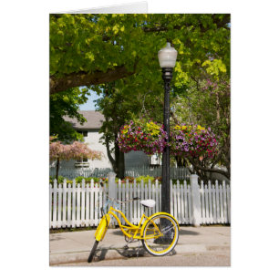 USA, Michigan, Mackinac Island. Gul cykel Hälsningskort