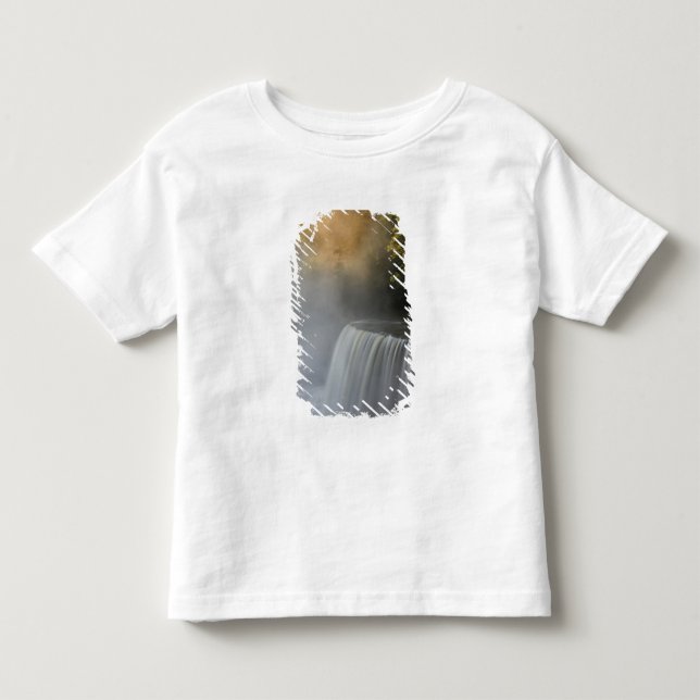 USA, Michigan, Övre halvan. Höstsoluppgång Tee Shirt (Framsida)