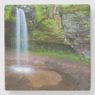 USA, Michigan. Scott's Falls i övre Michigan Underlägg Sten