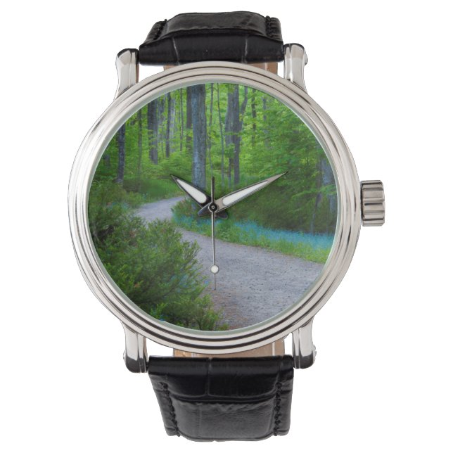 USA, Michigan. Stig genom skogen Armbandsur (Framsida)