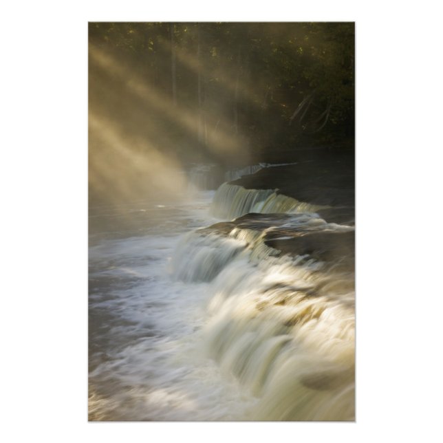 USA, Michigan, Upper Peninsula. Sunbeams på Fototryck (Framsidan)