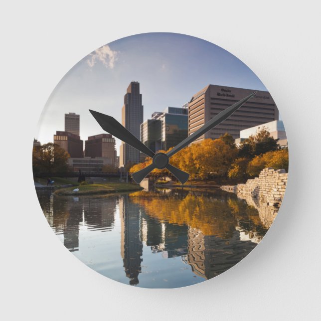 USA, Nebraska, Omaha, Gene Leahy Mall, Skyline Rund Klocka (Framsida)