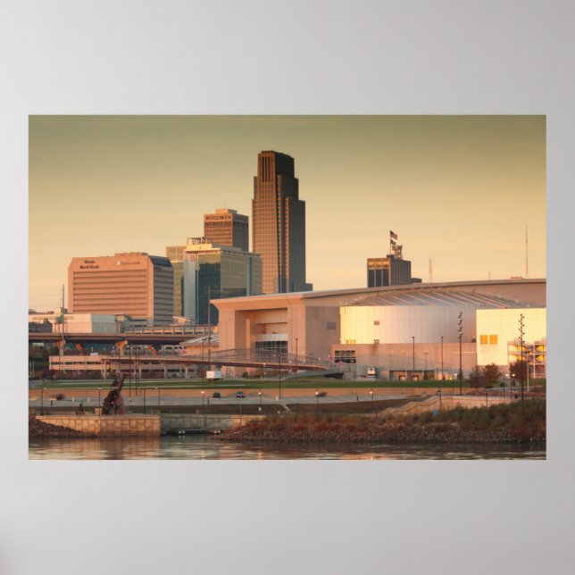 USA, Nebraska, Omaha, Skyline Poster (Framsidan)