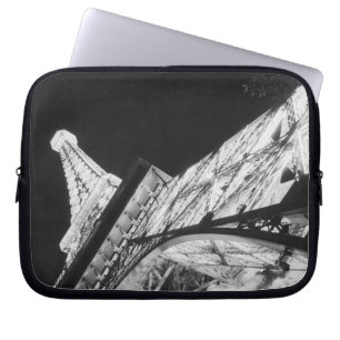 USA, Nevada, Las Vegas: Eiffeltornet / Paris Laptop Sleeve