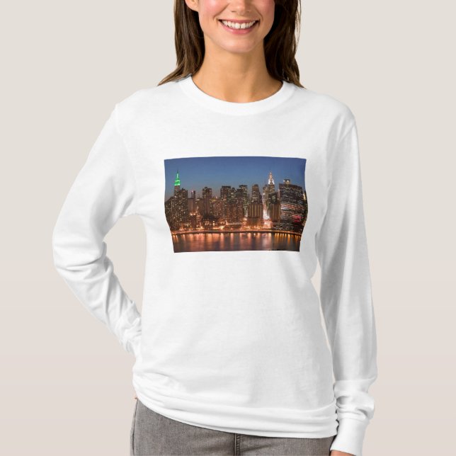 USA, New York, New York City, Manhattan: Luftskepp Tee (Framsida)