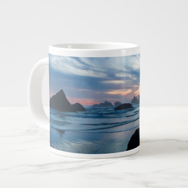 USA, Oregon, Bandon Beach. Fågel på sten Jumbo Mugg (Framsida vänster)