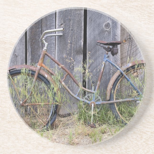 USA, Oregon, Bend. En gammal och fallfärdig cykel Underlägg (Framsidan)