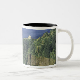 USA, Oregon, Columbia River Gorge NSA. Utsikt över Två-Tonad Mugg