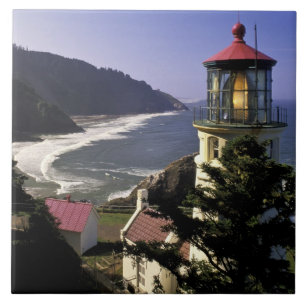 USA, Oregon, Florence. Heceta Head fyr Kakelplatta
