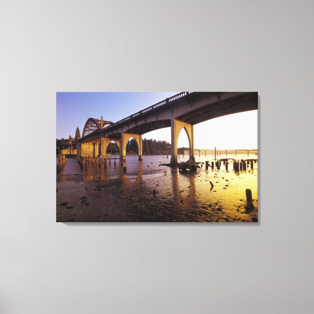 USA, Oregon, Florens. Siuslaw Bridge och Canvastryck (Framsida)