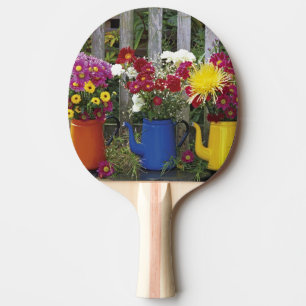 USA, Oregon, Portland. Antik emaljvaror Pingisracket
