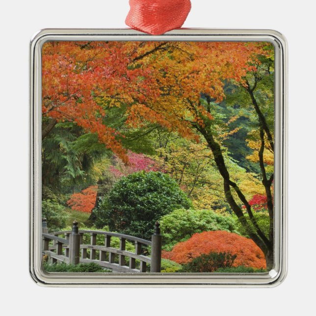 USA, Oregon, Portland. Träbrygga och trämapel Julgransprydnad Metall (Framsidan)