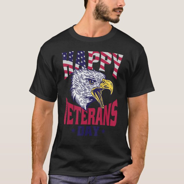 USA:s veterans Proud Lycklig Veterans Day T Shirt (Framsida)