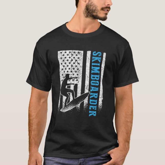 USA US Flagga Skimboarder Surfing Surfer T Shirt (Framsida)