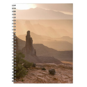 USA; Utah; Canyonlands nationalpark. Utsikt över Anteckningsbok